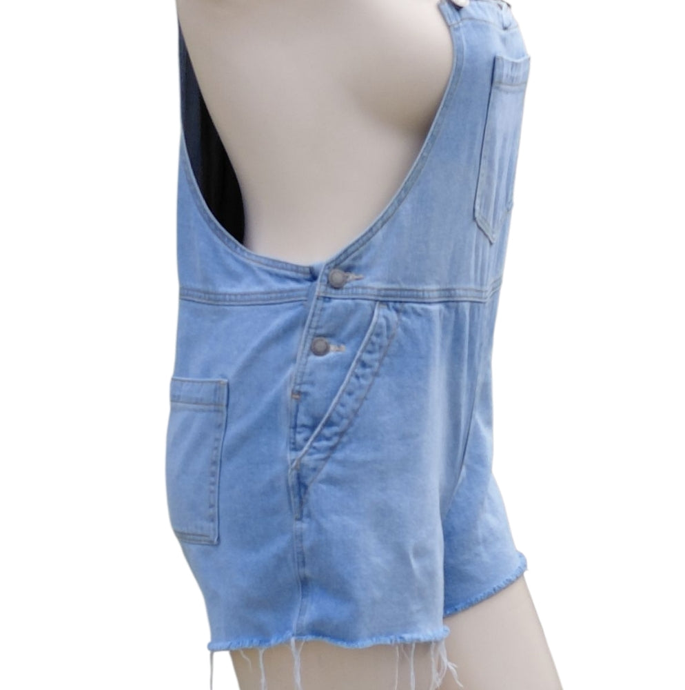 8269...Universal Thread Denim Blue Overall Shorts Size 10