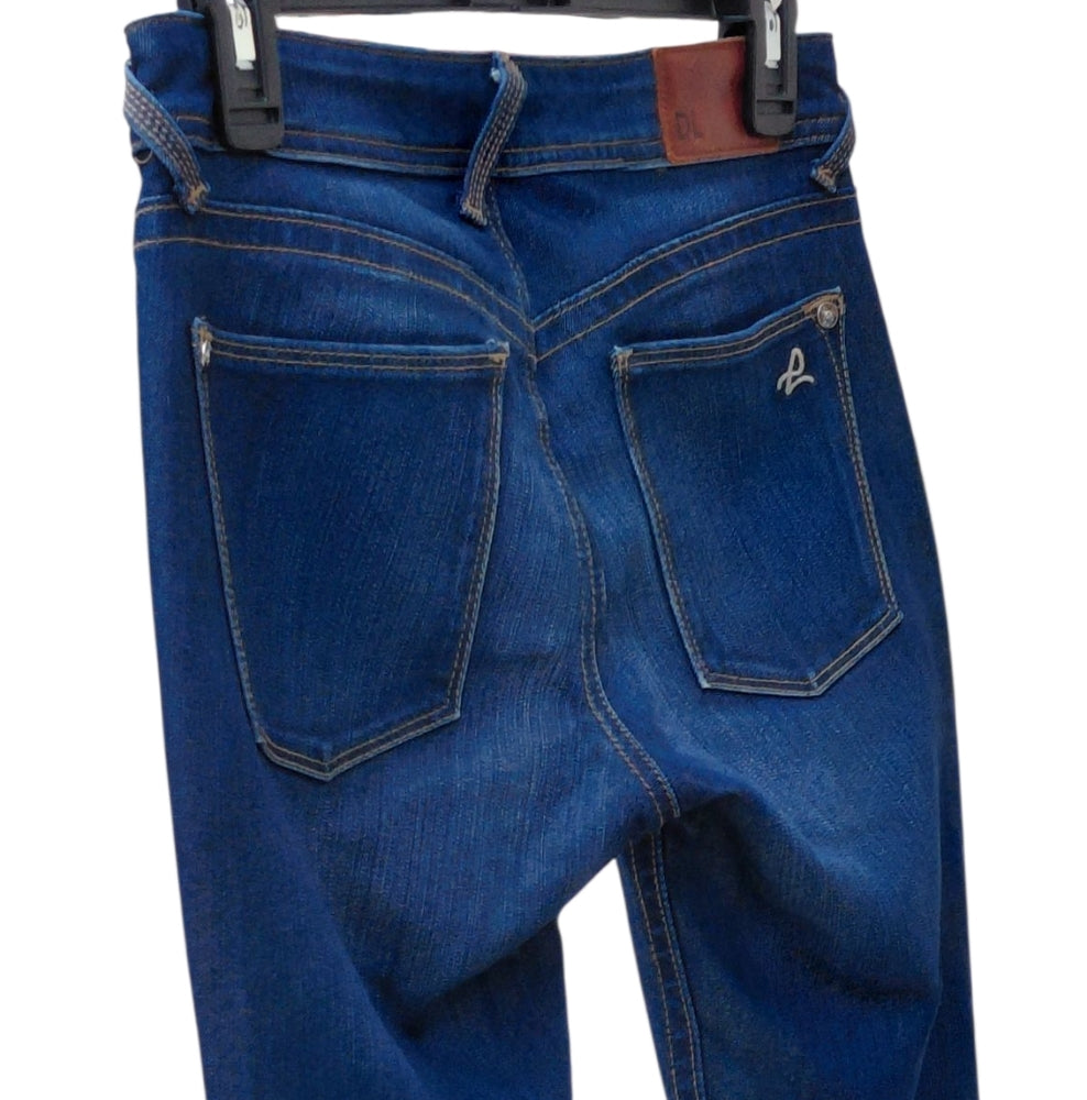 8285....DL1961 Women's Blue Jeans Size 27