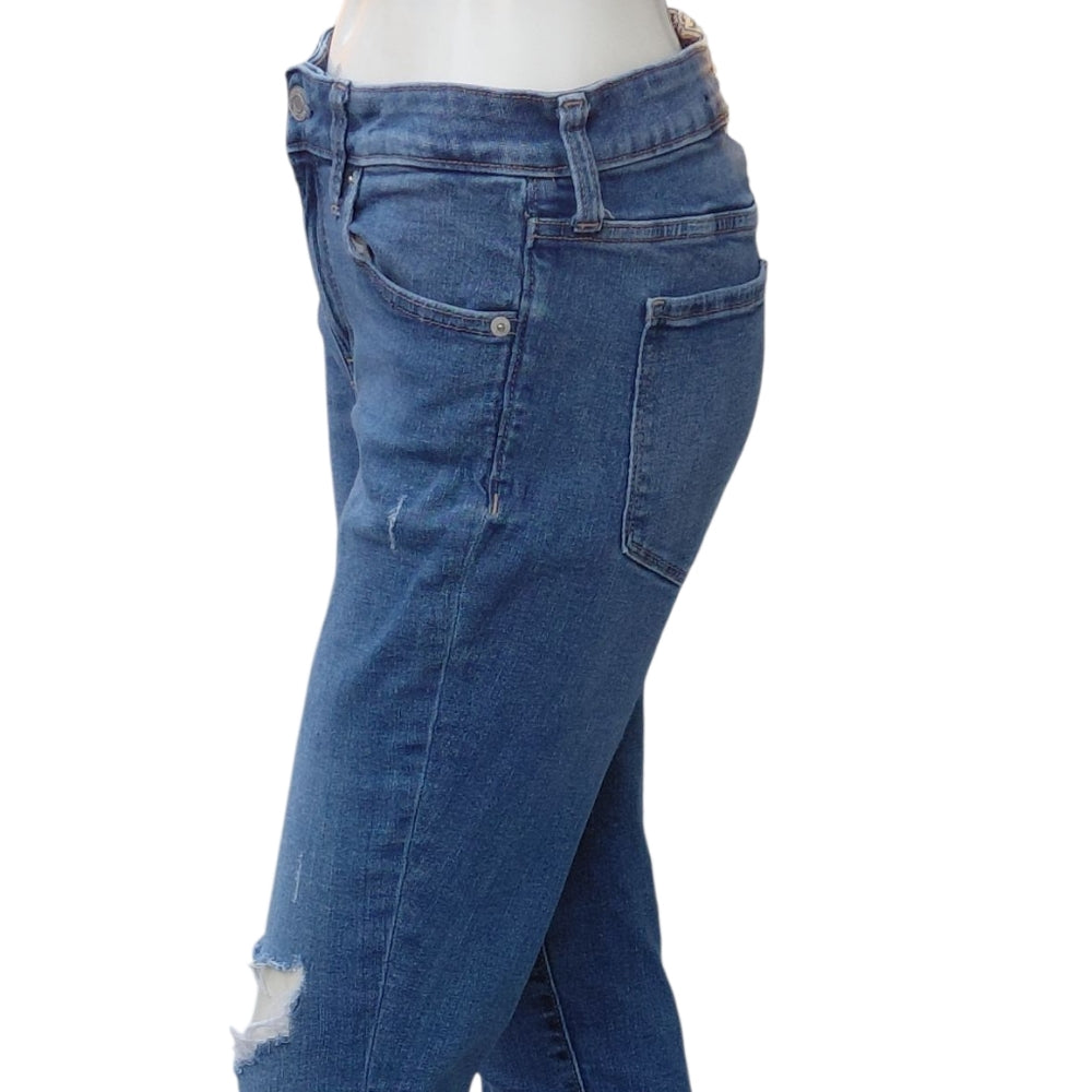 8293.....Women's Gap Skinny Jeans Size 8/29
