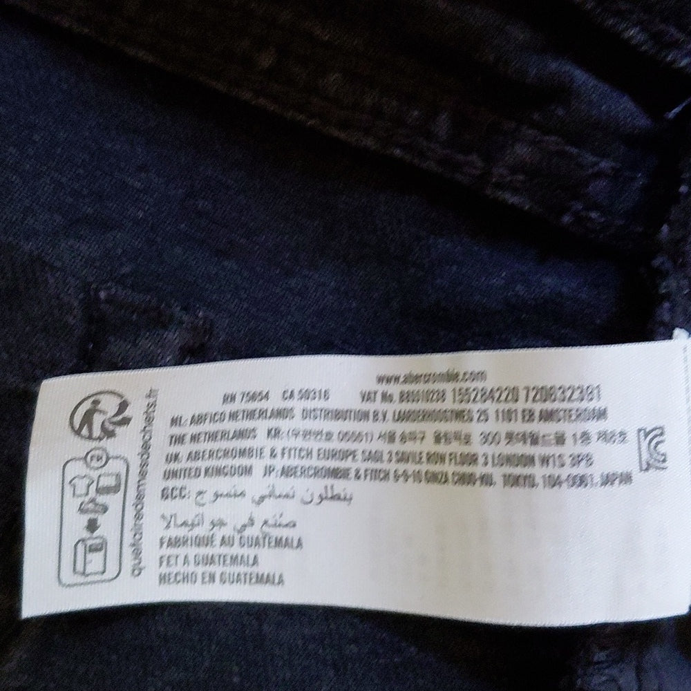 8281....Women's Abercrombie & Fitch Black Denim Flare Jeans Size 34/18r