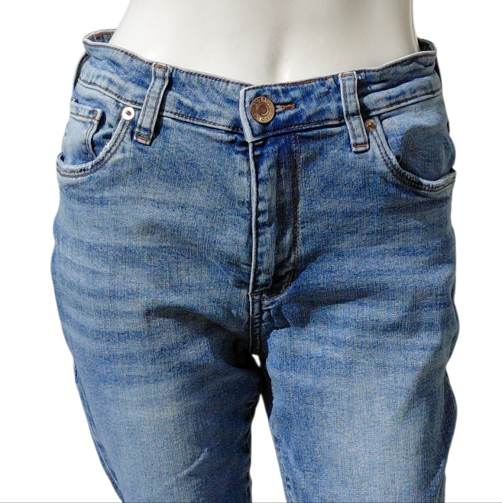 9320....Women's STS blue Skinny Jeans Size  28