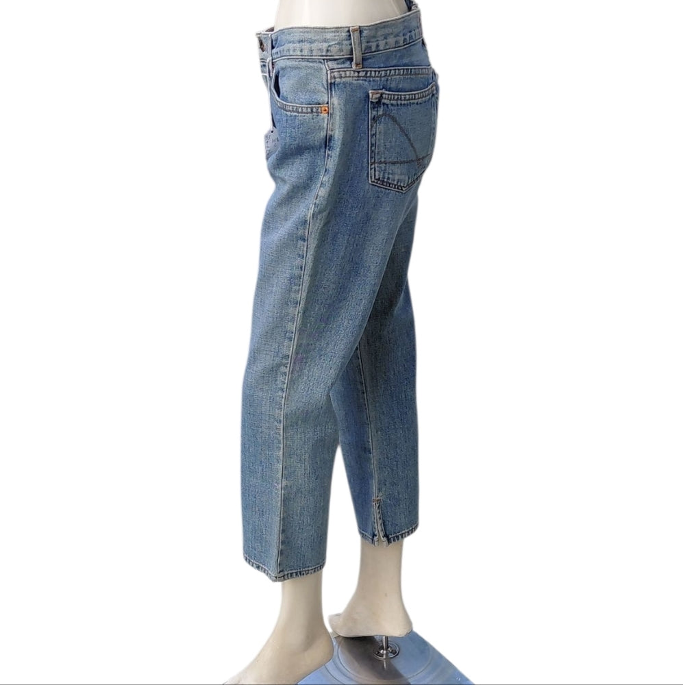 5032...Guess Jeans Ankle Bootcut Size 29