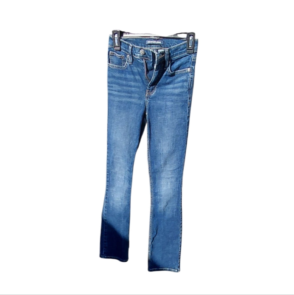 9332....Calvin Klein Straight Leg Jeans Size 24, 30" Inseam 9" Rise