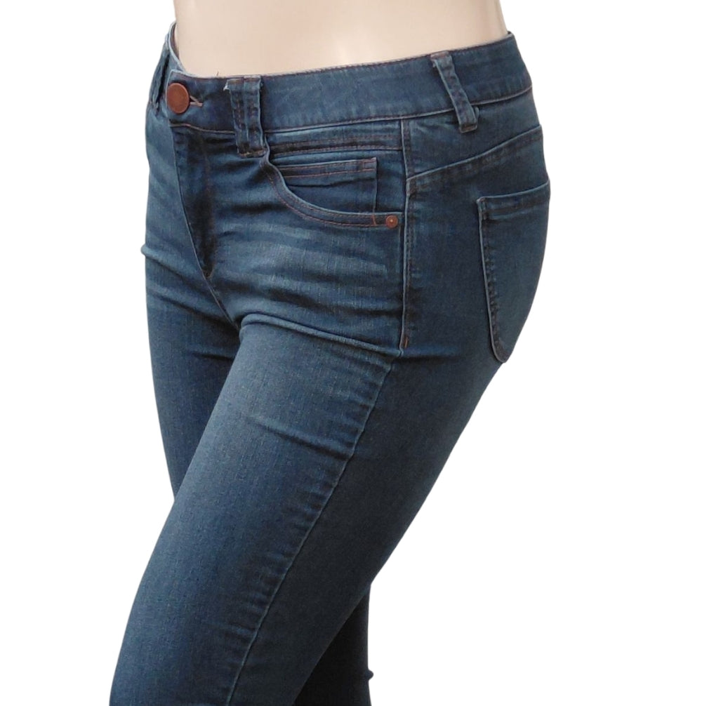 9339.....Women's Democracy Skinny Jeans Size 10, W32", 26"Inseam 9 1/2" Rise