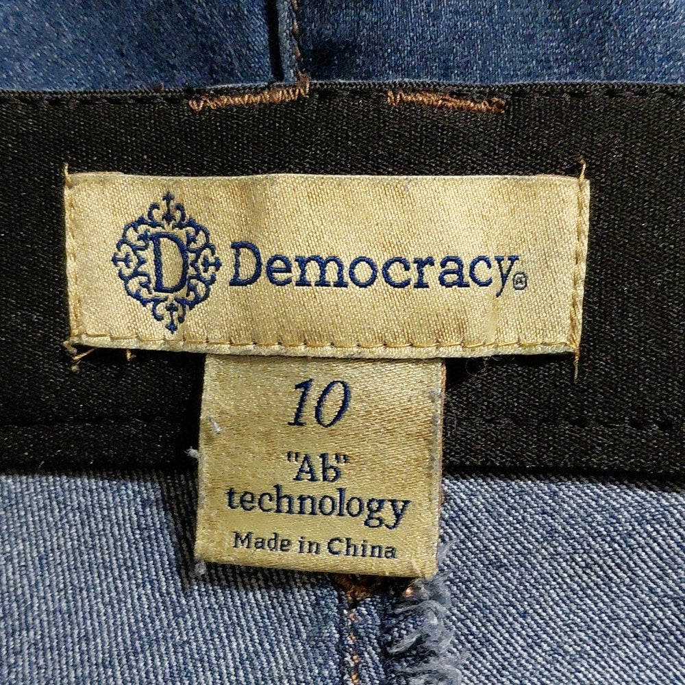 9339.....Women's Democracy Skinny Jeans Size 10, W32", 26"Inseam 9 1/2" Rise