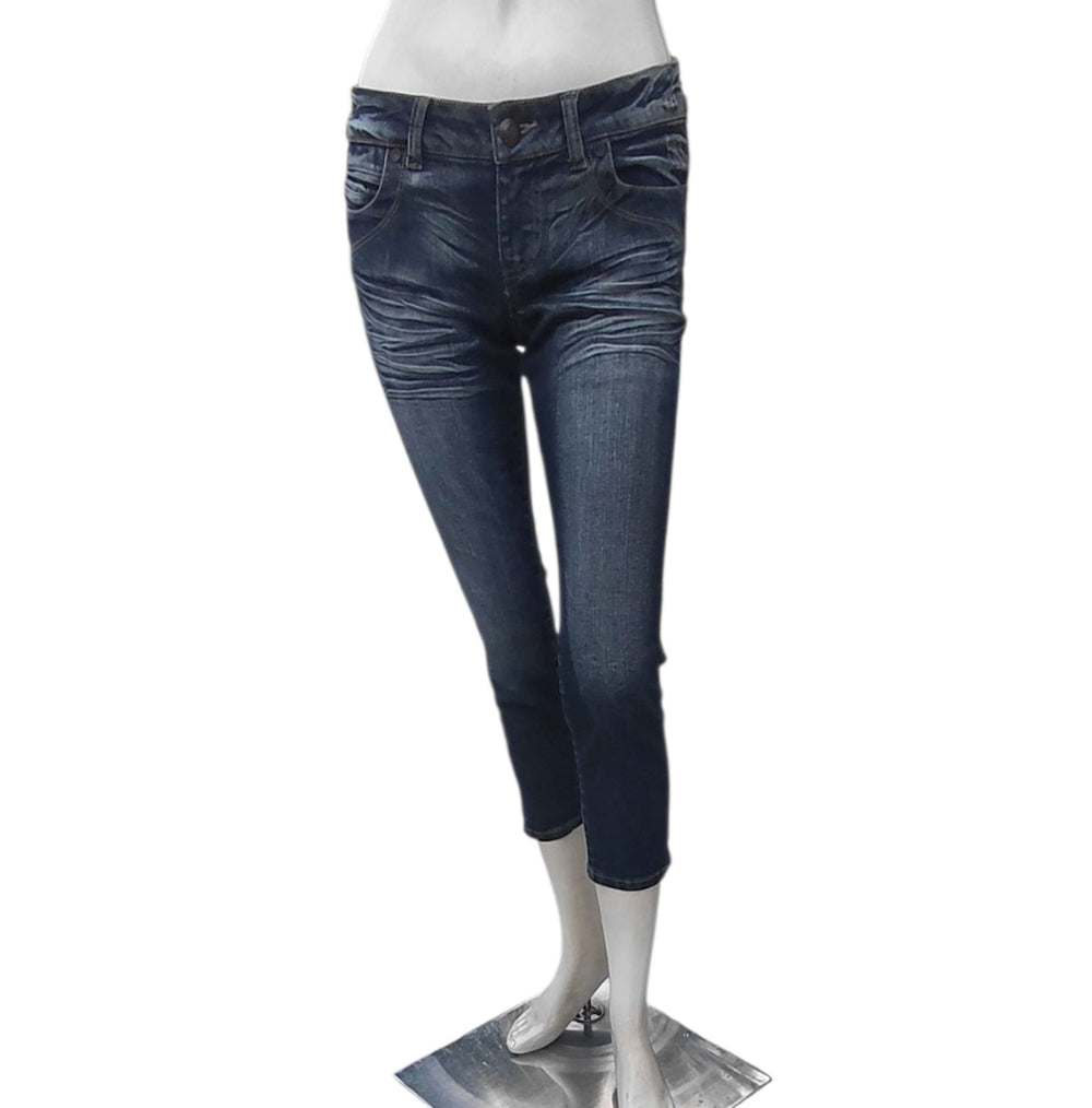 93321......Women's Celebrity Pink Jeans Size 5