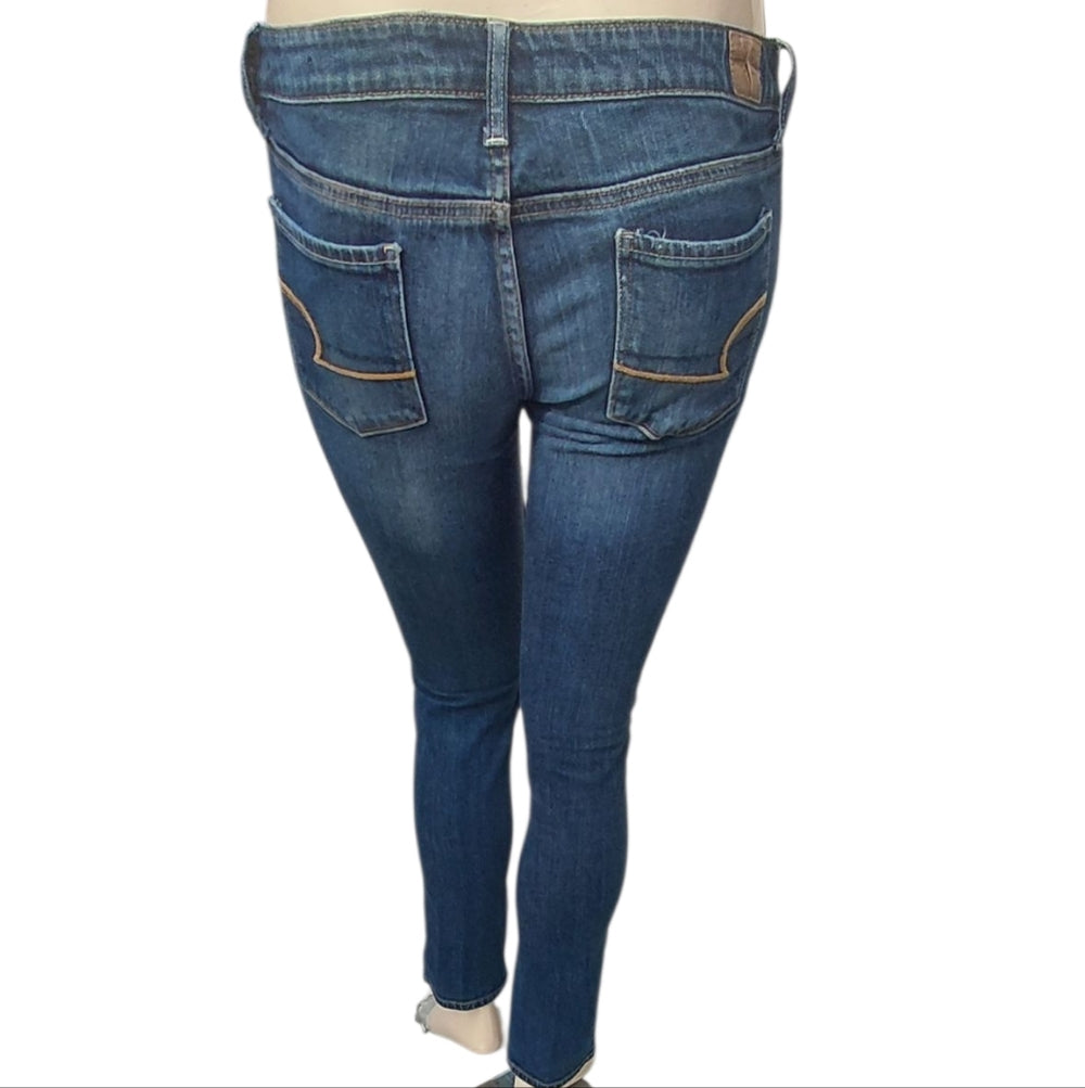 93315...Women's American Eagle Straight Leg Jeans Size 12