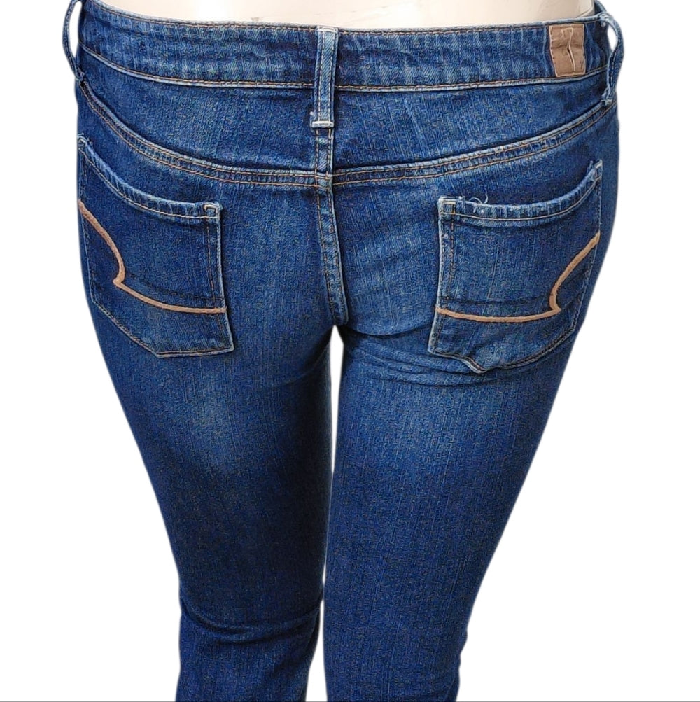 93315...Women's American Eagle Straight Leg Jeans Size 12