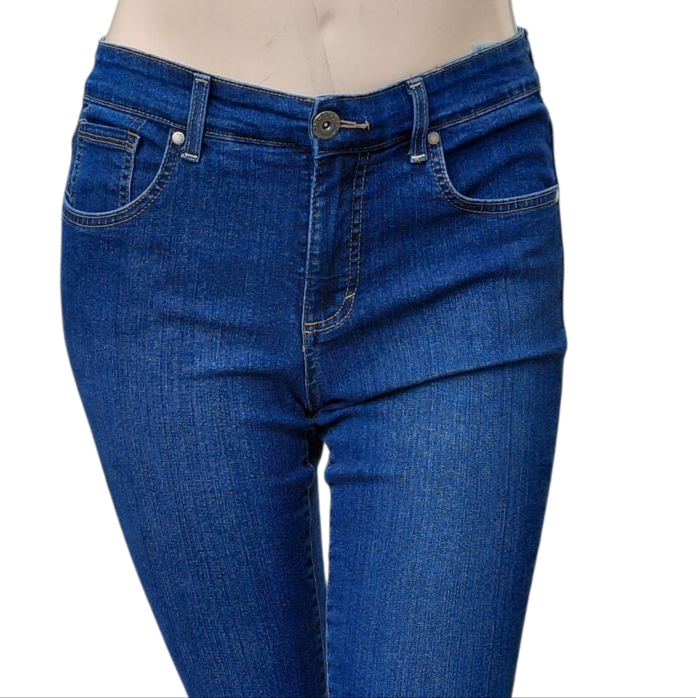 93312...Women's Bandolino Crop Jeans Size 12
