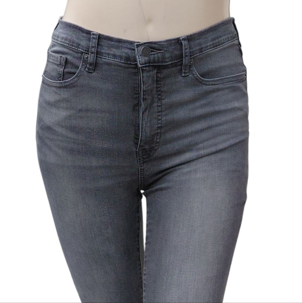 93319....Women's Banana Republic Gray Crop Jeans Size 30/10
