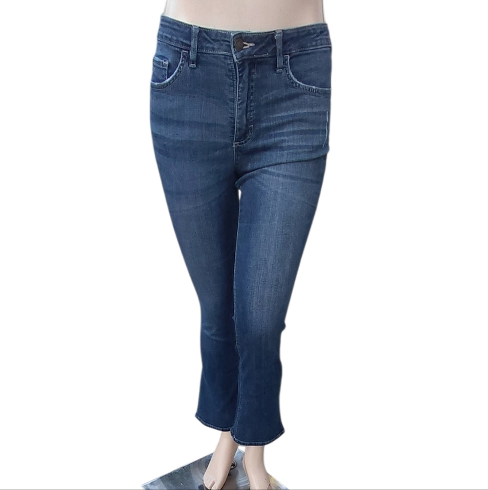 69721.....Riders by Lee Mid-Rise Bootcut Size 10P, W30" 27"Inseam 9"Rise