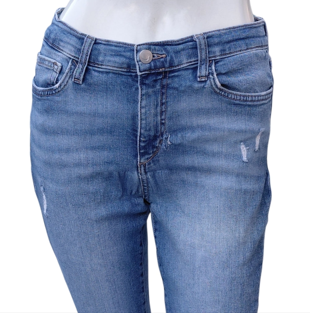 7013A...Women's Joe's Skinny Jeans Size  W28