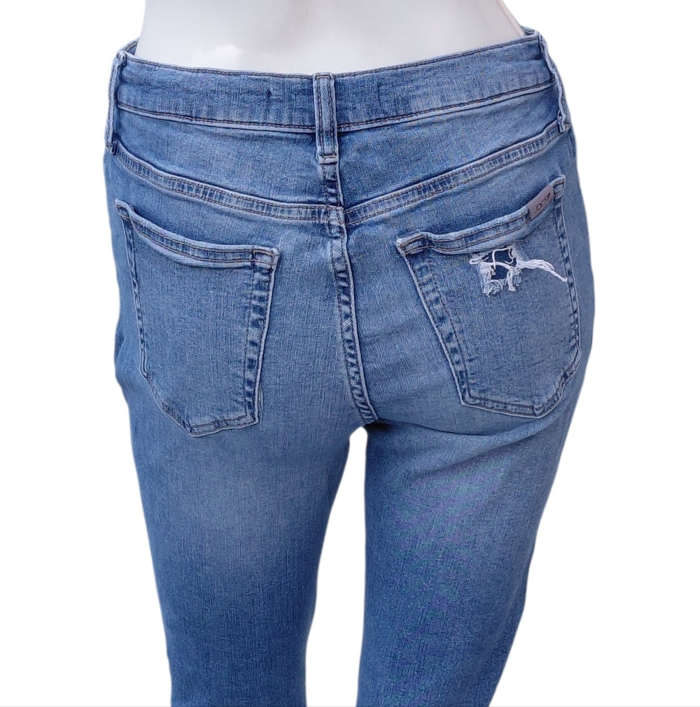 7013A...Women's Joe's Skinny Jeans Size  W28