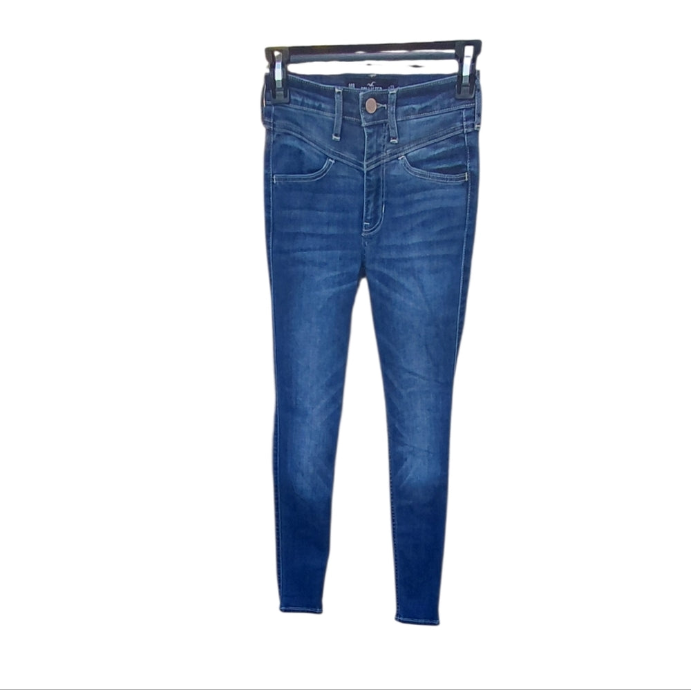 7016A....Women's Hollister Skinny Jeans Size 00R, W23 L26