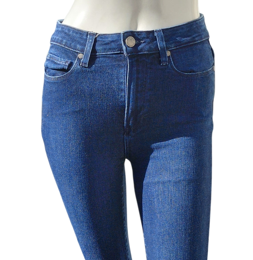 7020A.....Women's Paige Skinny Jeans Size 25