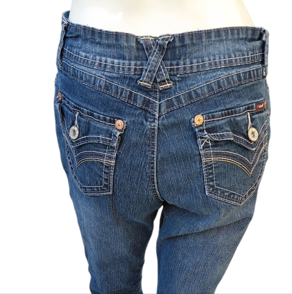7042...Women's Angels Jeans Size 10, W28", 29" Inseam 8 1/2" Rise