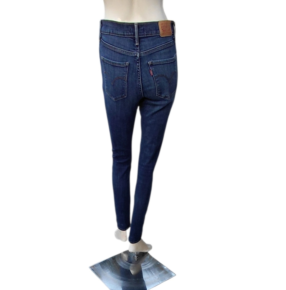 7050..Women's Levis 311 Shaping Skinny  Jeans Size 28, W26" 29" Inseam, 9" Rise