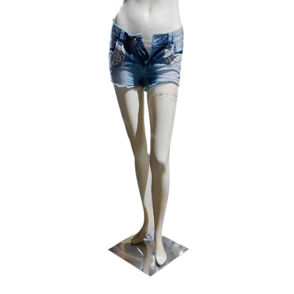 7082..No Boundaries Denim Shorts Size 1, W24", 7" Rise 2" Inseam