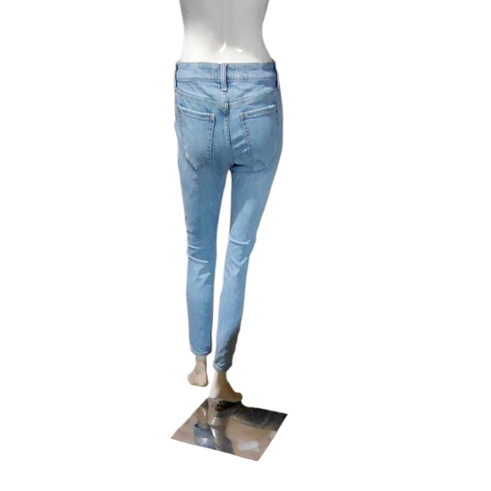 7092..Women's Distressed Skinny Jeans Size 5, W27", 27" Inseam 9" Rise