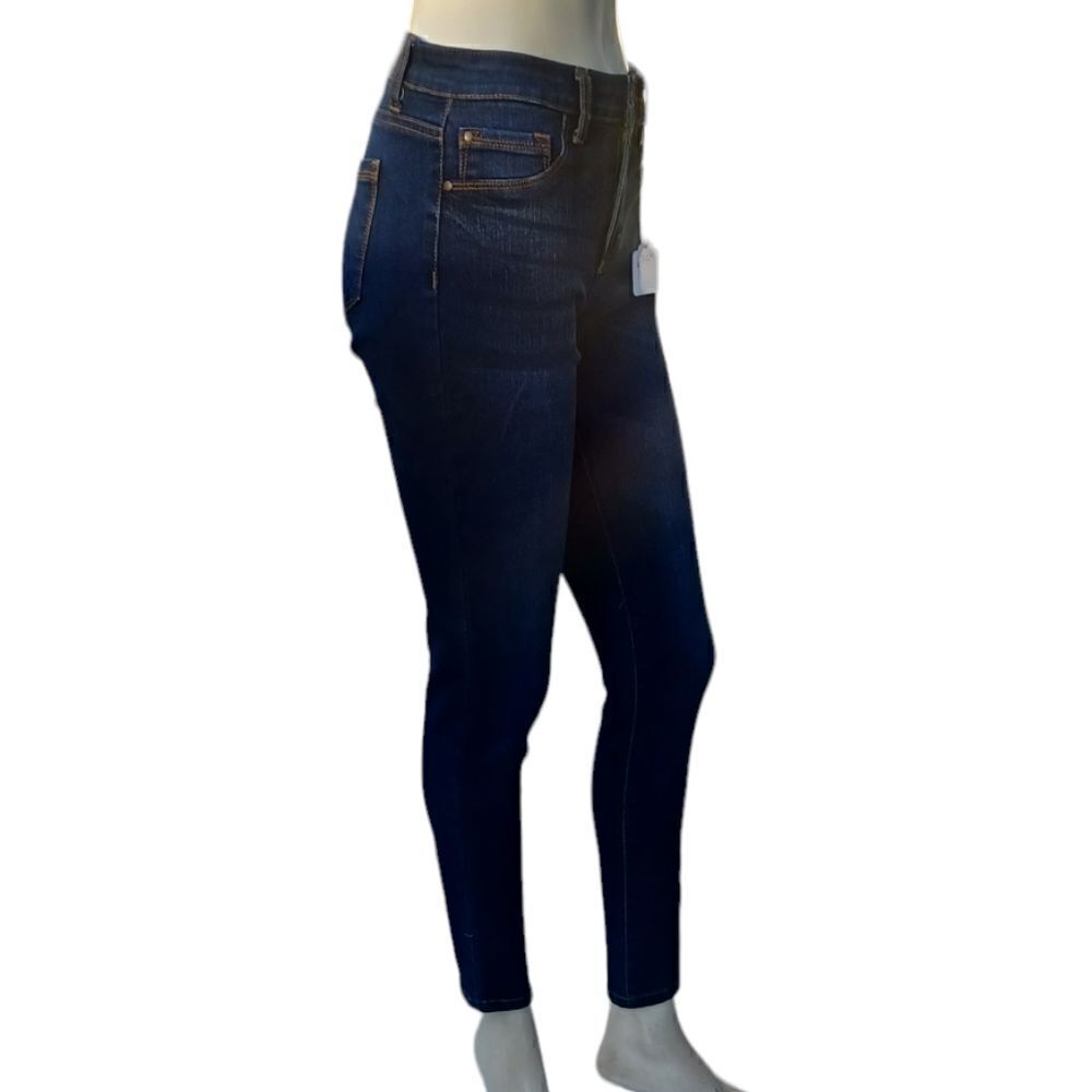 67505....Jones New York Skinny Jeans Size 4