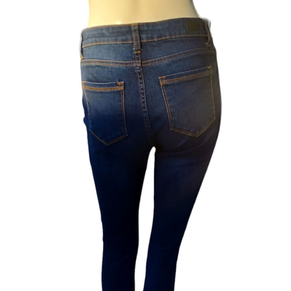 67505....Jones New York Skinny Jeans Size 4