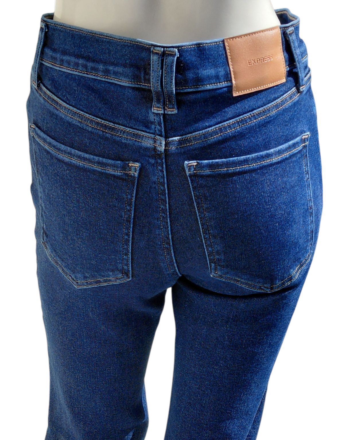 9330....Women's Preowned Express Flare Jeans Size 6S, W26" 29" Inseam 10" Rise