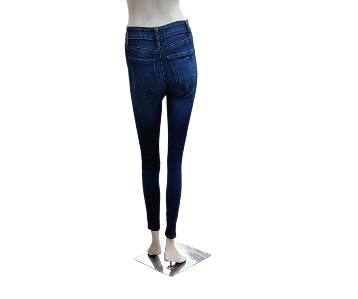635018....Women's Preowned Kancan Skinny Jeans Size 3/25, 27"Inseam.  8"Rise