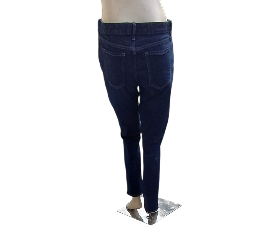 61327....Preowned Gap Real Straight Fit Jeans Size 18/34R, 9" Rise, 28" Inseam