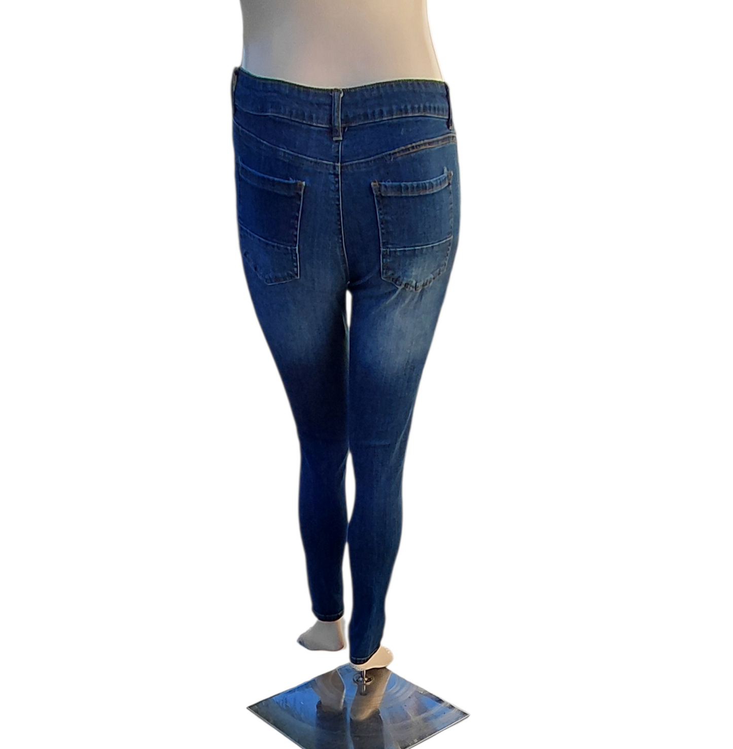 90013....Refuge Skinny Jeans Size 12, 32" Waist, 29" Inseam, 9" Rise