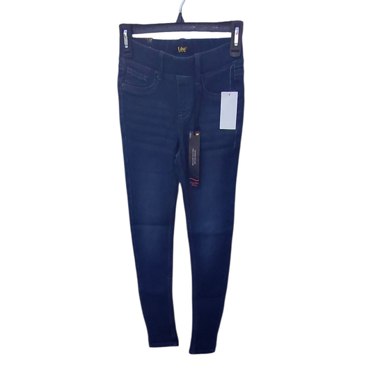67747....NWT Lee Girl's Pull-On Denim Jeans Size Medium, W22" 24"Inseam 7"Rise