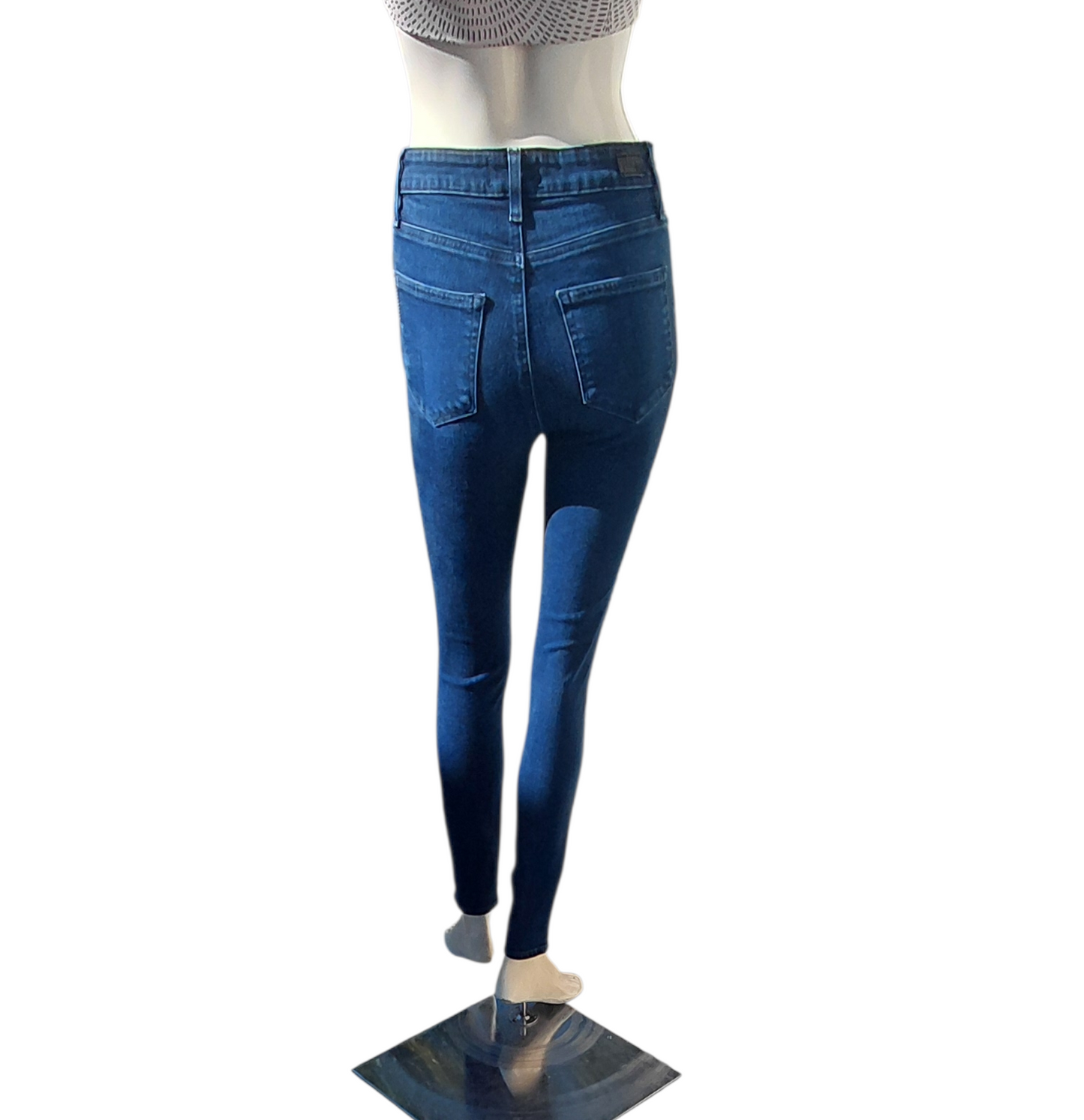 7020A.....Women's Paige Skinny Jeans Size 25