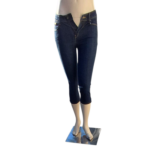 PRE-OWNED......Levi Demi Curve  Capri Jeans Size 10