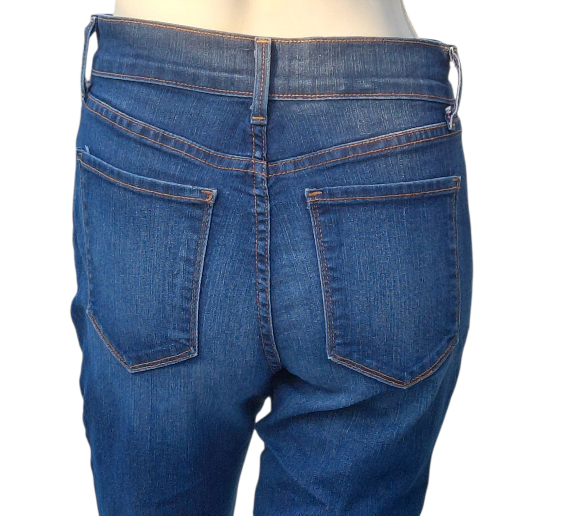 671944....Preowned Crop Jeans Size 6P, 19" Inseam