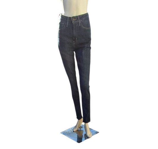 69584....Preowned Levi's 721 High Rise Skinny Jeans Size 28