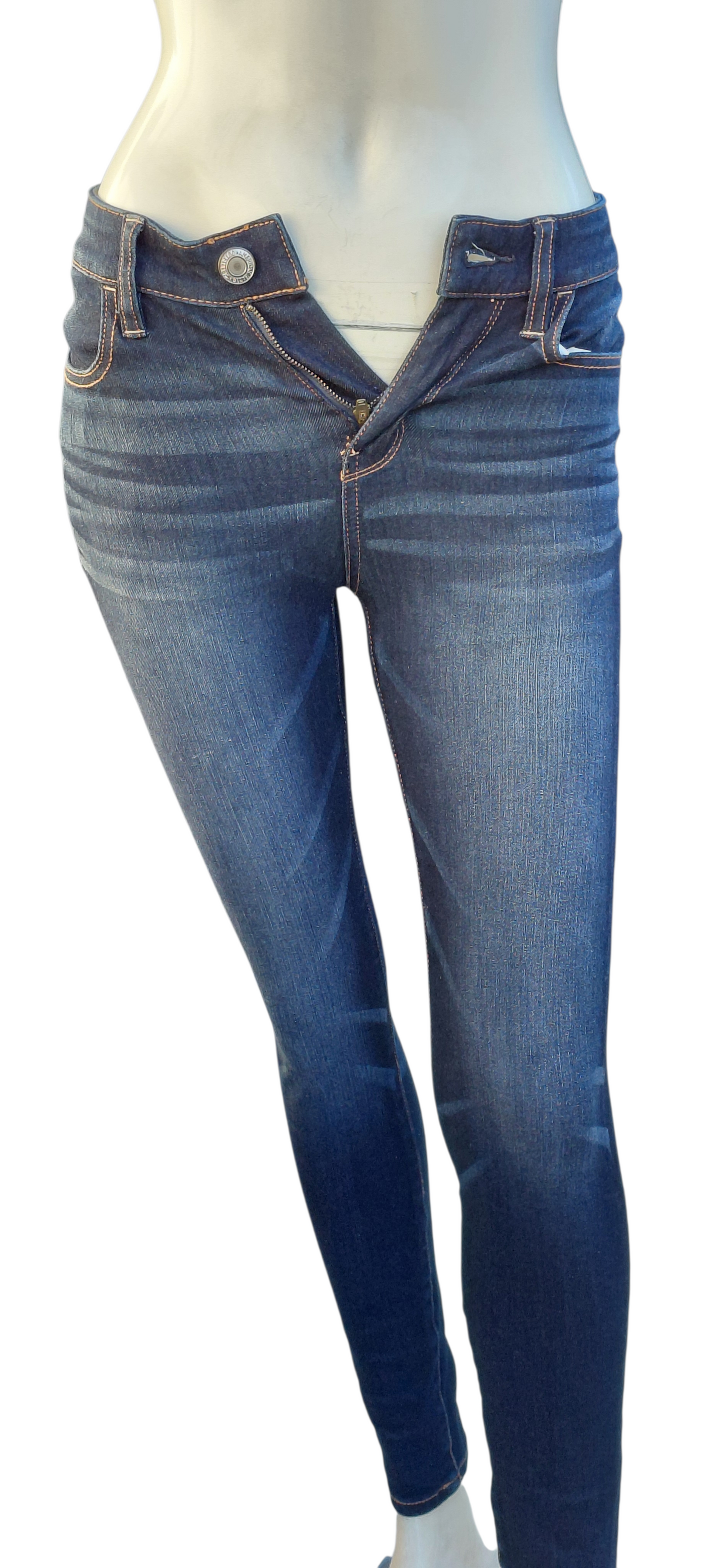 Sku 59669 PRE-OWNED...American Eagle Skinny Jeans Size 00