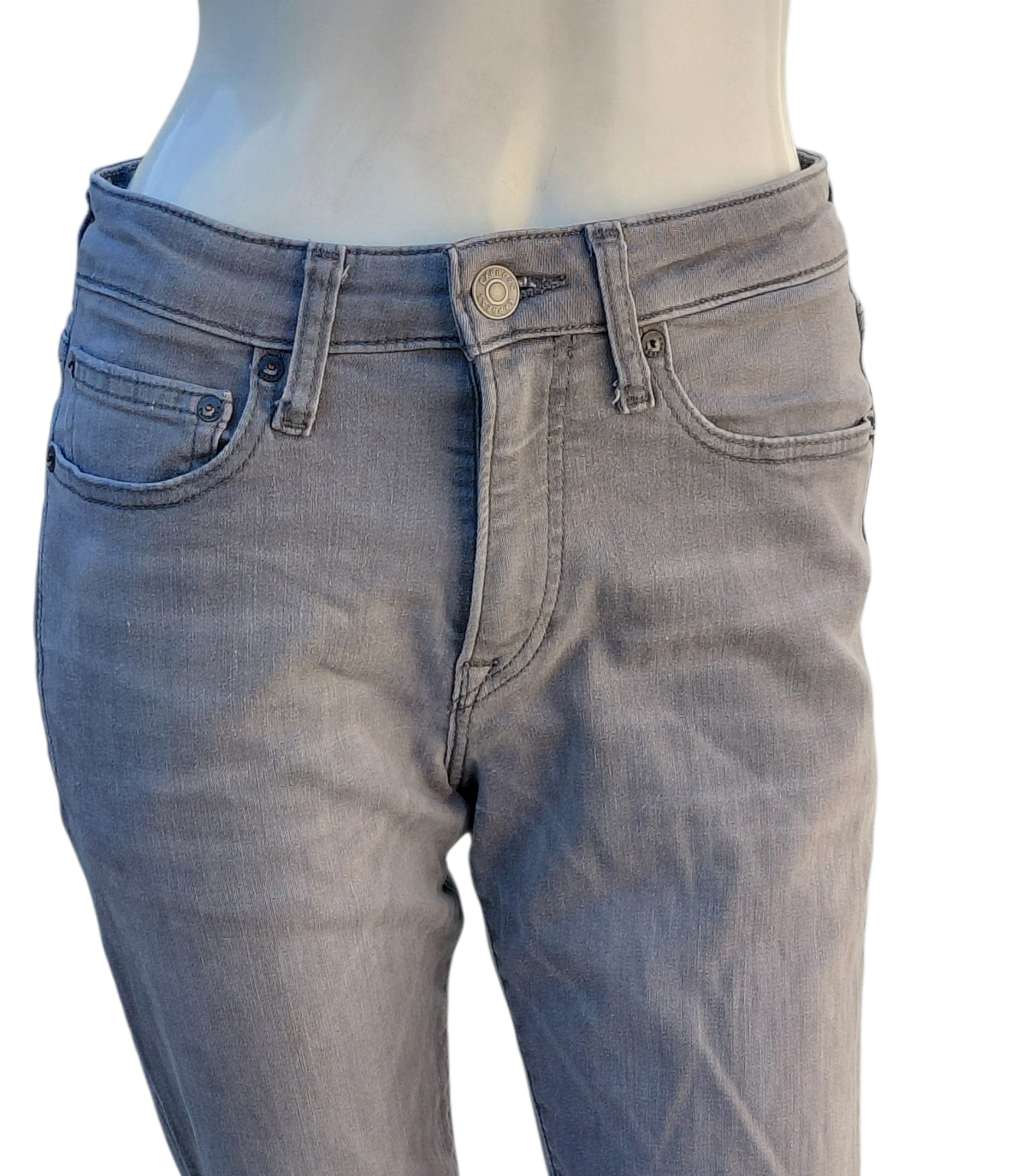 8239.....Preowned Women's Gray Express Slim Straight Jeans Size 28X32