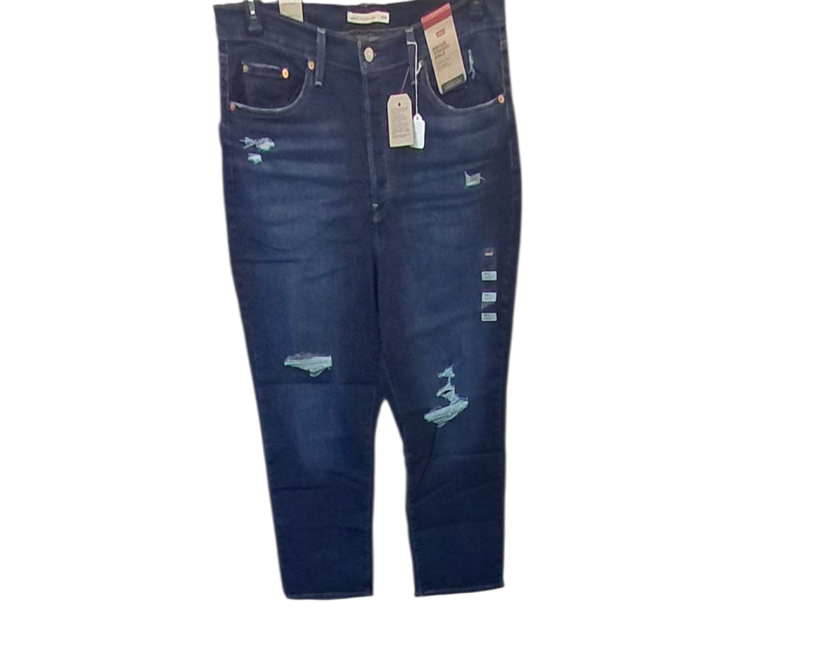 681835....NWT Levis Ribcage Straight leg Jeans Size 18W