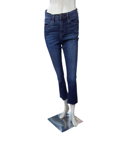 90033...Preowned Nicole Miller Ankle Crop Jeans Size 4, W26" 24"Inseam  9"Rise