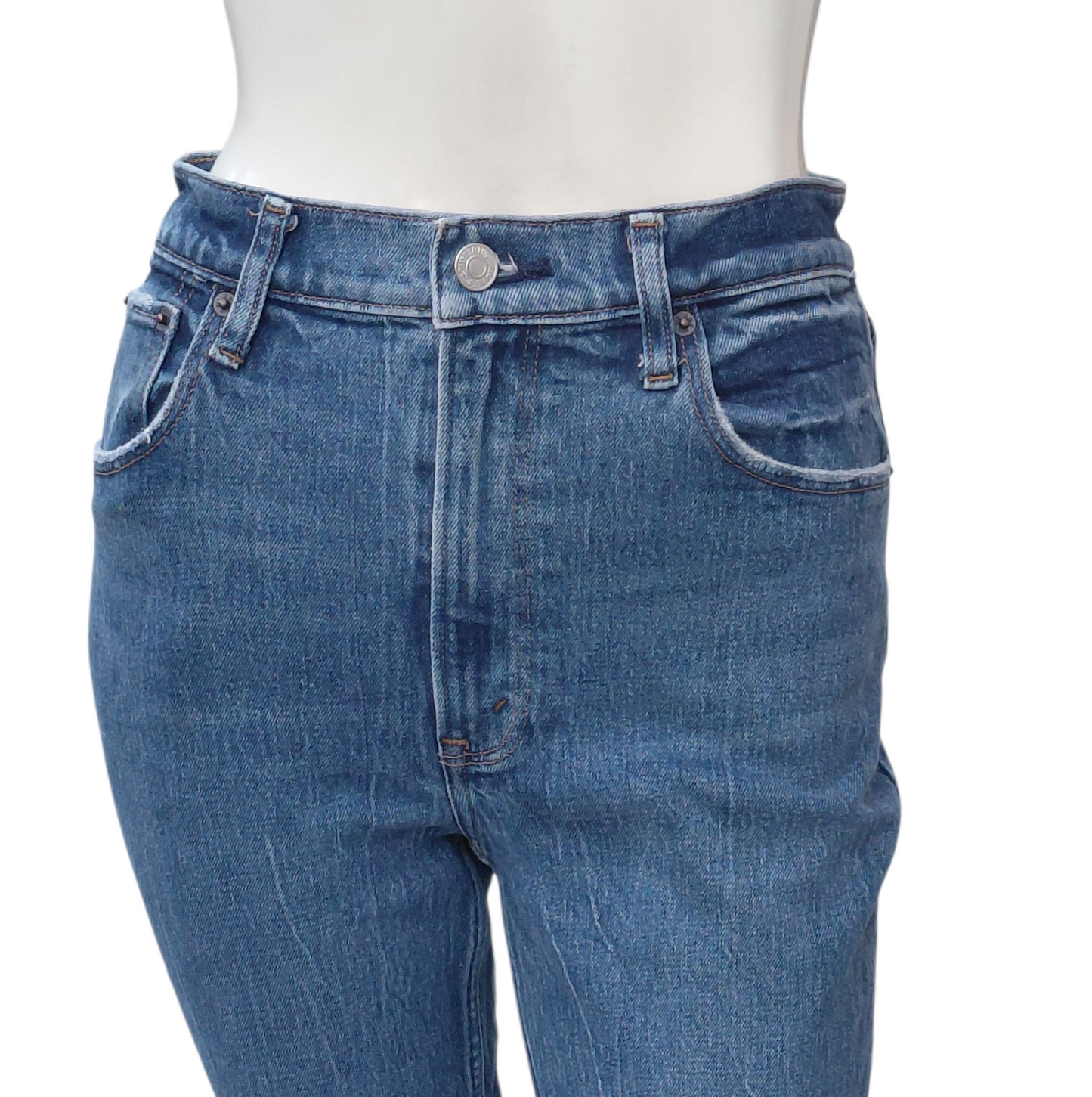 8235....Women's Abercrombie Classic Blue Women's Jeans Size 25/0