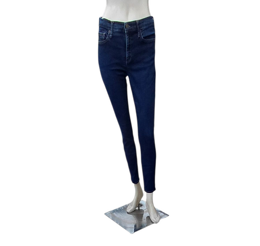 8120....Preowned Gap 1916 True Skinny Jeans Size 6R, 8" Rise