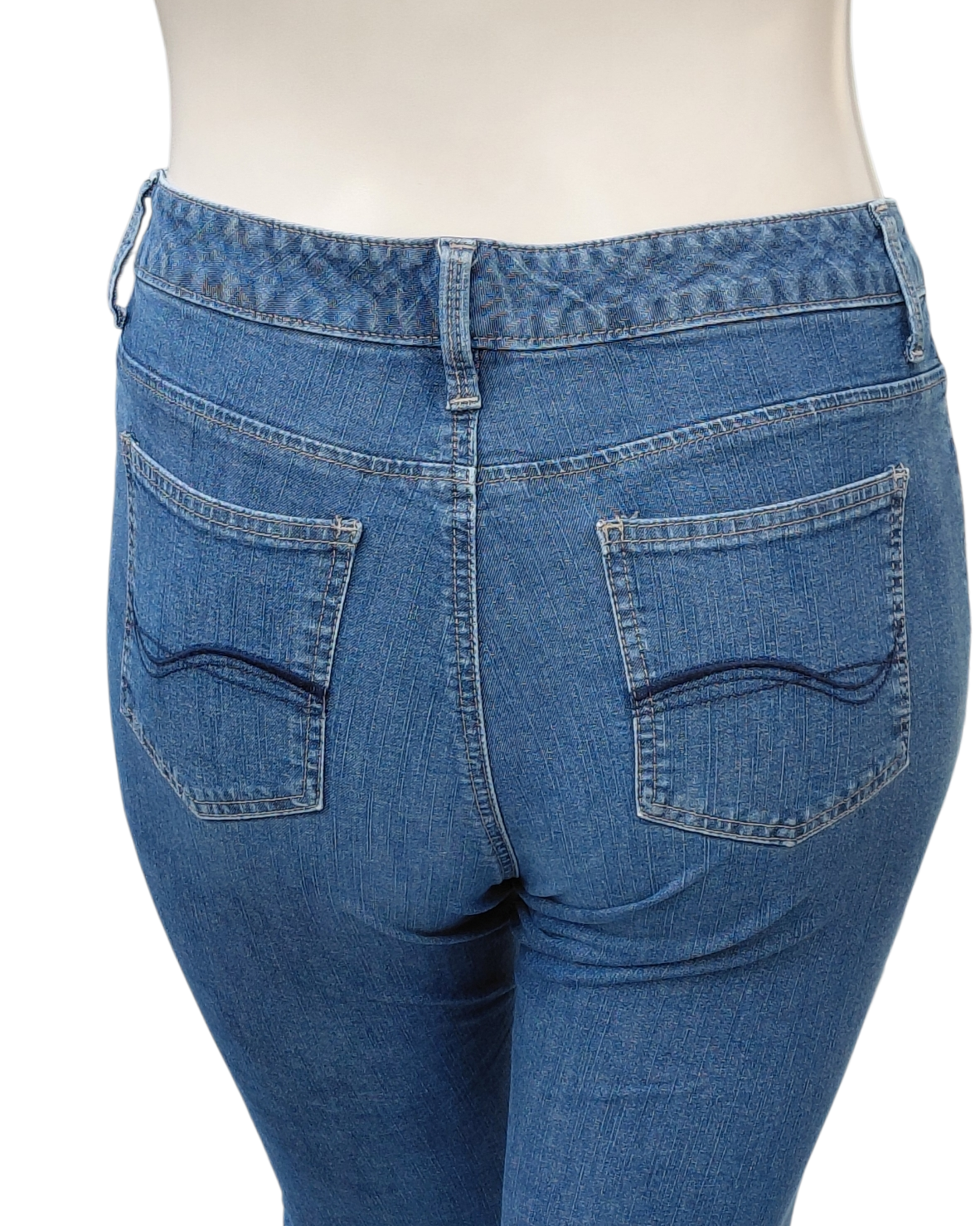 417713.....Lee Crop Jeans Size 12M, W29" 18"Inseam 9"Rise