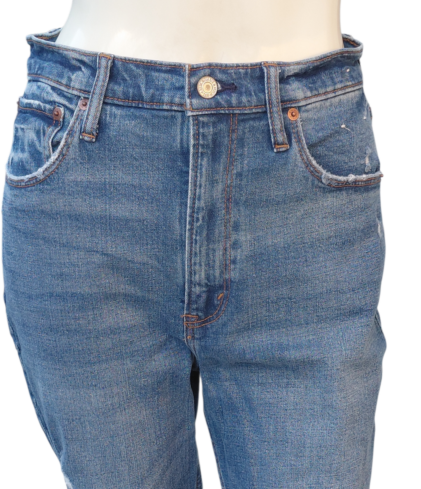 624820....Abercrombie & Fitch High-Rise Jeans Size 27/4R, 11"Rise