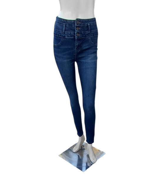 639738.....Refuge Skinny Jeans Size 4, W25" 27"Inseam 10"Rise