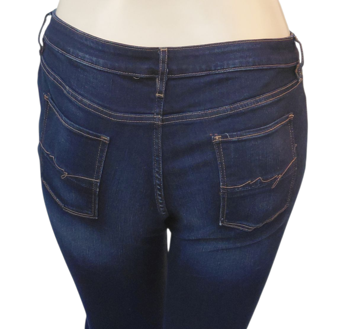 93318...Preowned Women's NY&C Bootcut Jeans Size 14 Petite