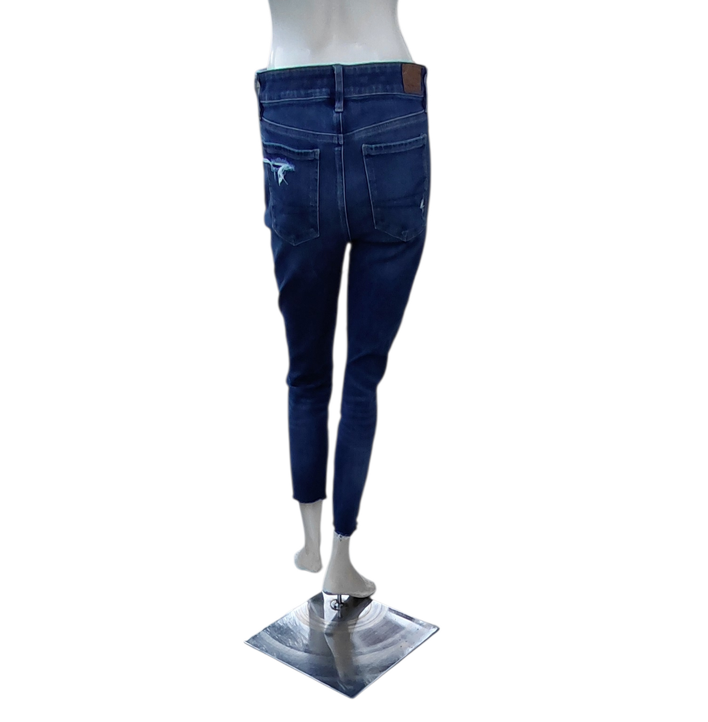 688445..American Eagle HI Rise Jegging Size 6, 28"W, 24" Inseam 9" Rise