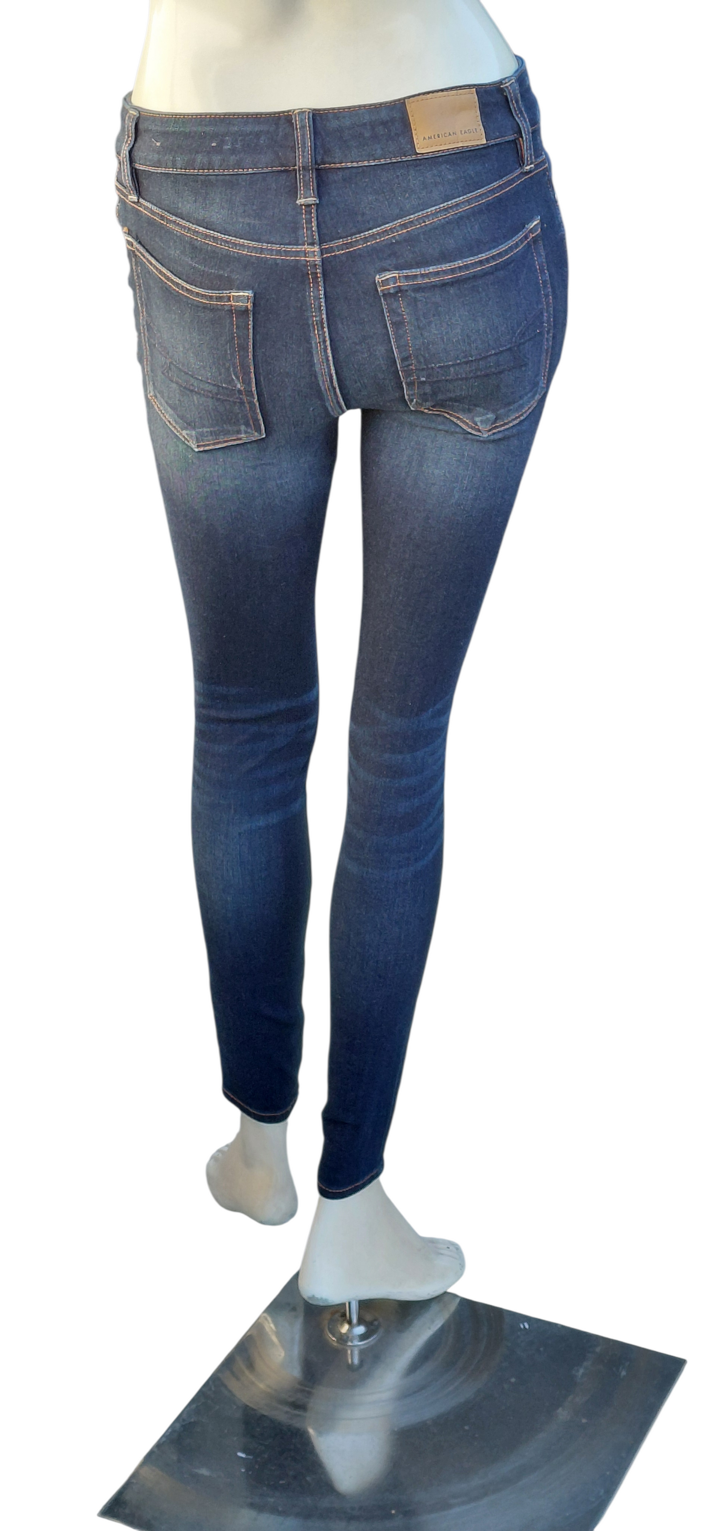 Sku 59669 PRE-OWNED...American Eagle Skinny Jeans Size 00
