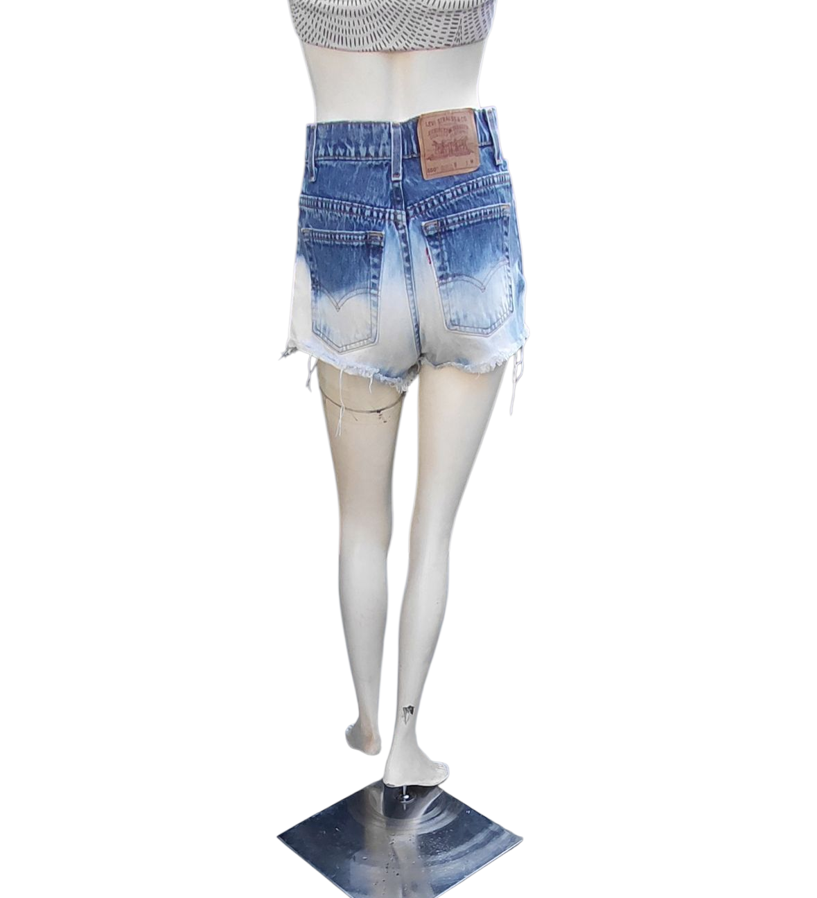 56733...Girls PRE-OWNED Levi 550 Acid Wash Shorts Size 5 Juniors