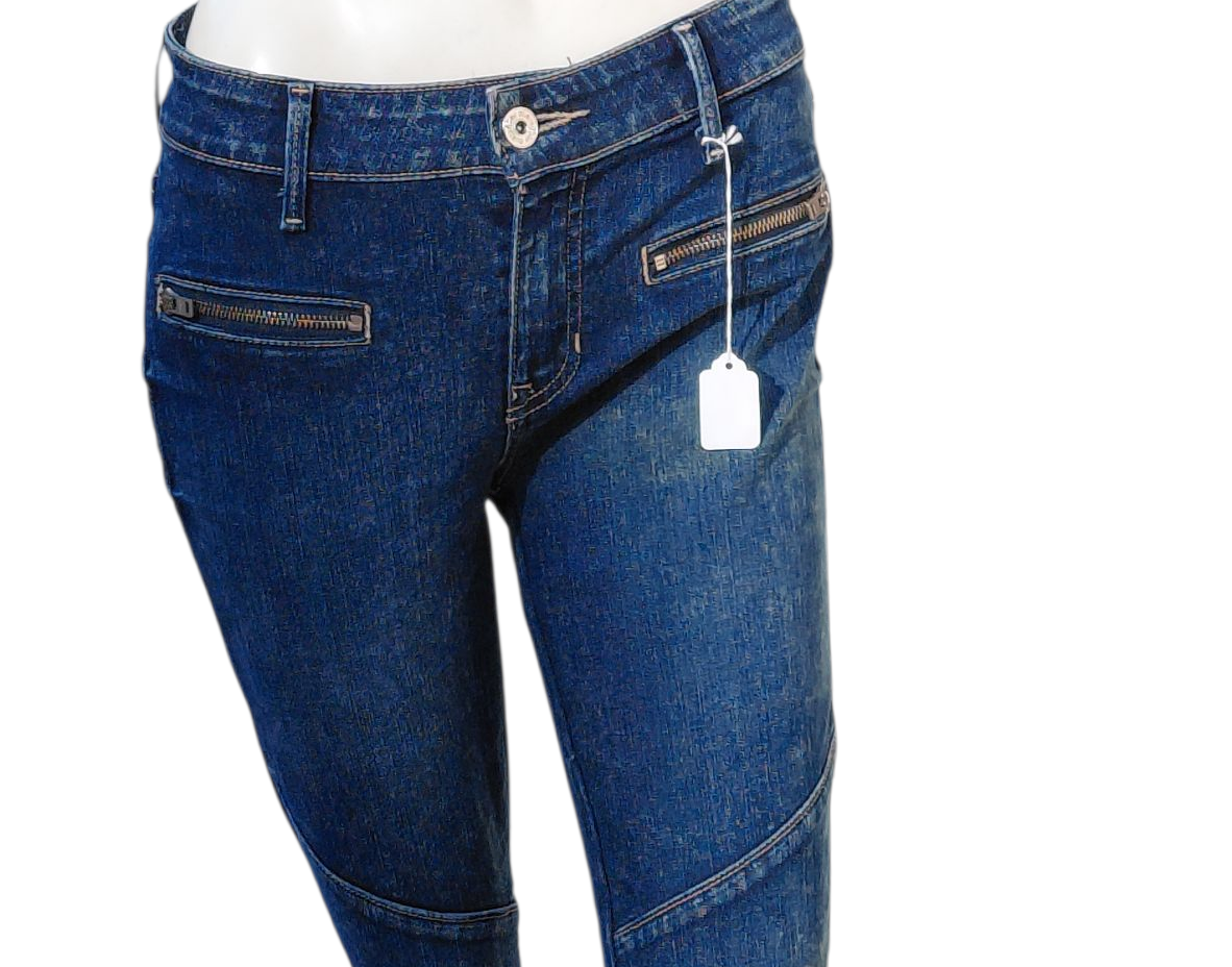 4183.....Women's Preowned by Guess Skinny Jeans Size 26, 25" Inseam 8" Rise