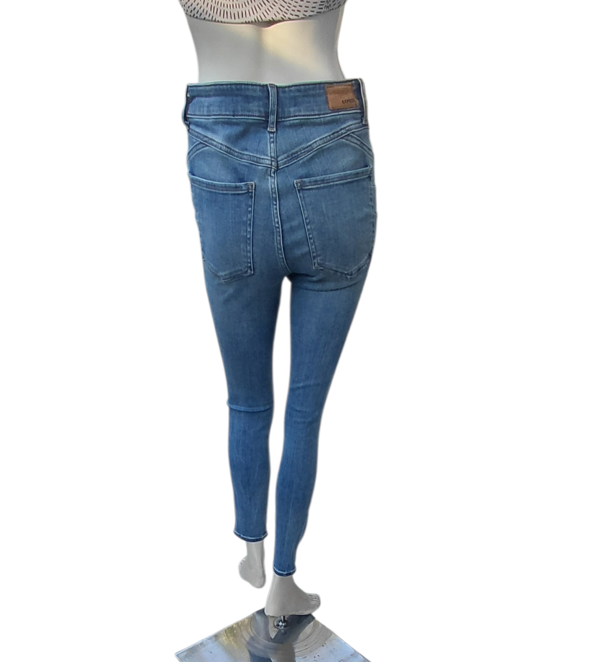 9306.....Preowned Women's Express Skinny Jeans Size Classic Blue Women's Jeans Size 6R/6R