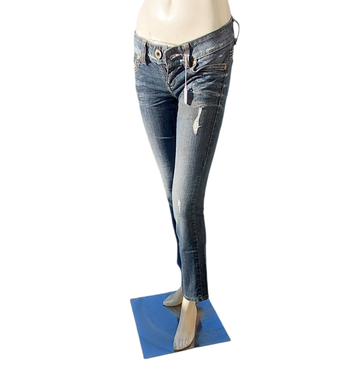 4179....Women's Preowned Jeans Daredevil Bootcut Size 26, 27"Inseam 6"Rise